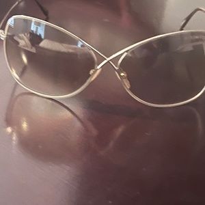 Beautiful, slightly used Tom Ford sunglasses